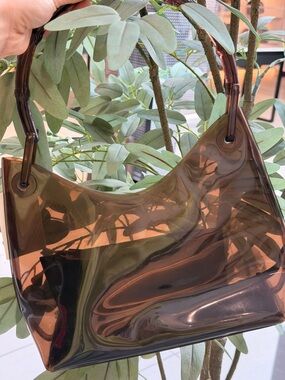 Vicky’s Gucci 132211CO